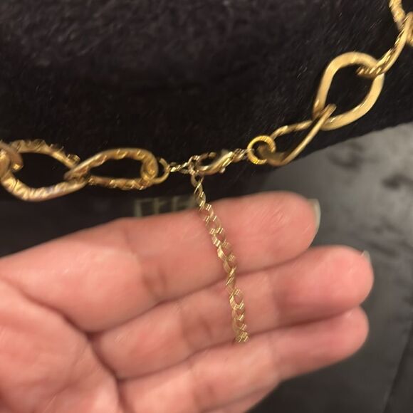 Classy Gold Tone Pattern Chain Pink Faceted Stone Necklace - Picture 4 of 8